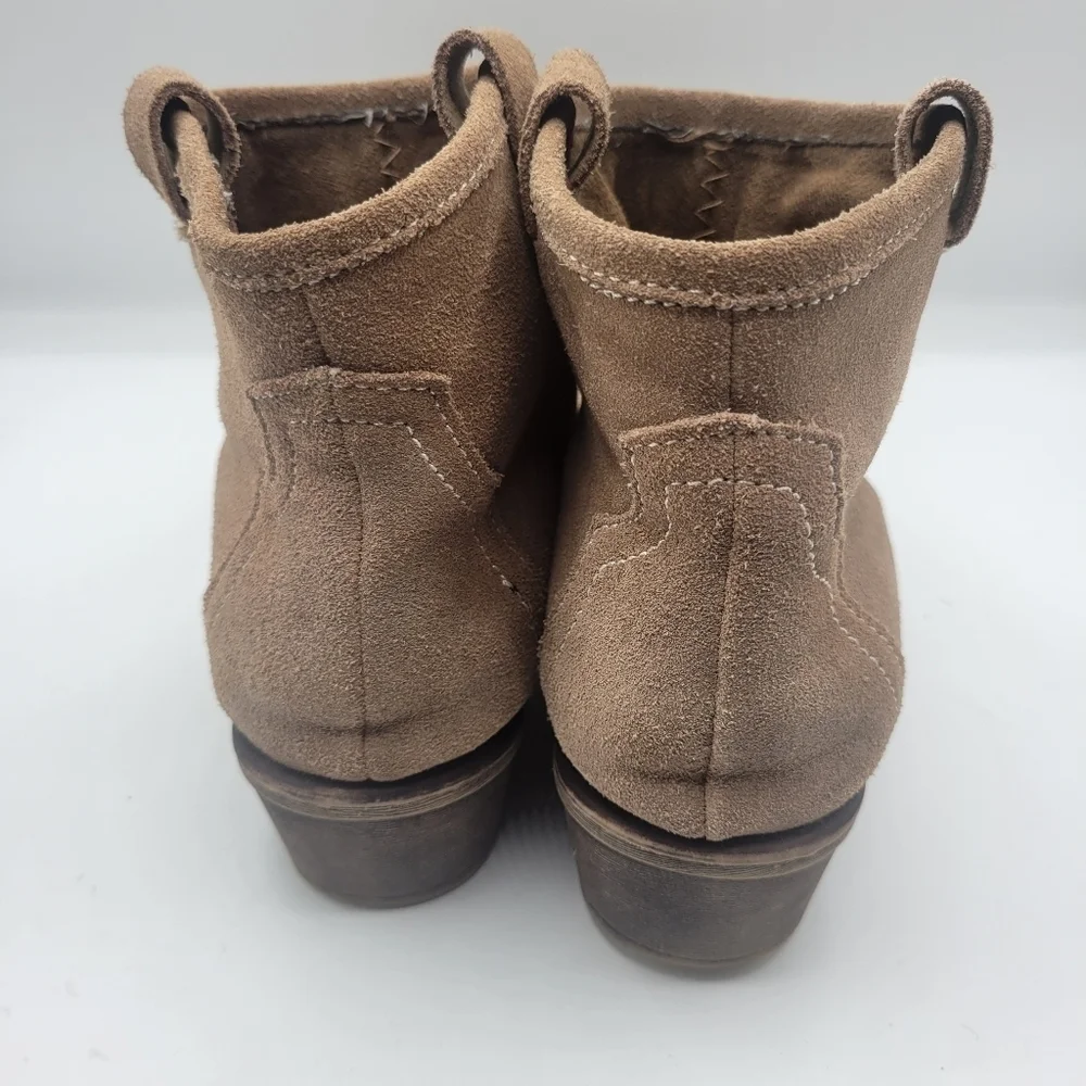 Charles by Charles David western style boots size 6 1/2